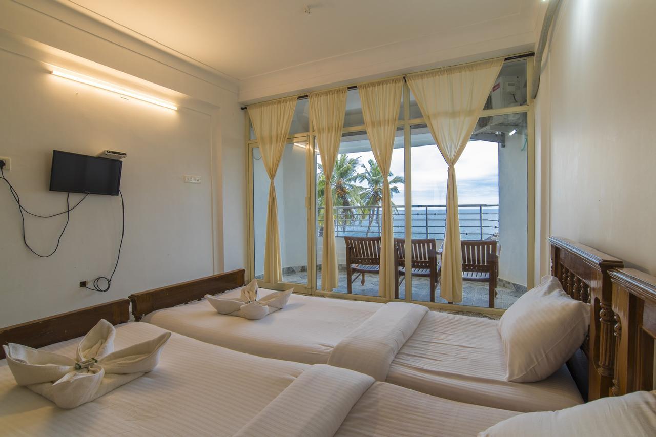 Surya Beach Resort コーバラム エクステリア 写真