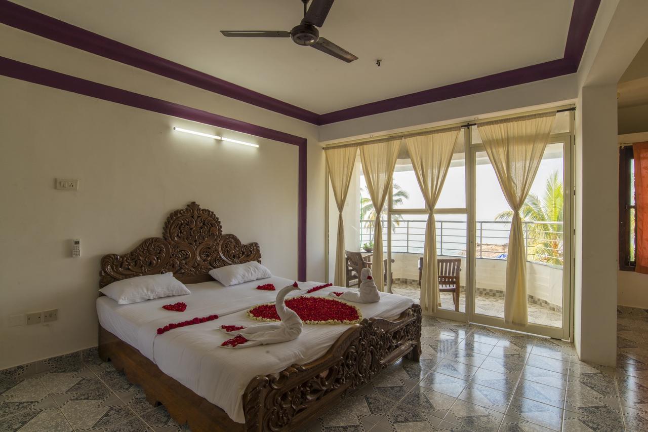 Surya Beach Resort コーバラム エクステリア 写真